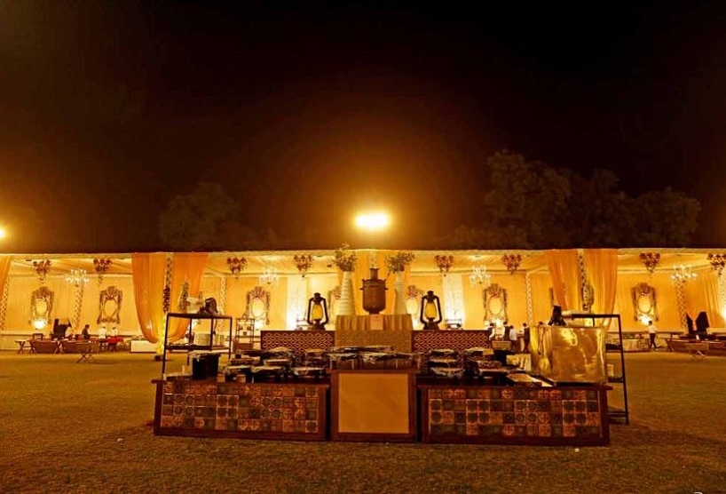 Status Club one of the best wedding venue for a wedding photographer in kanpur.