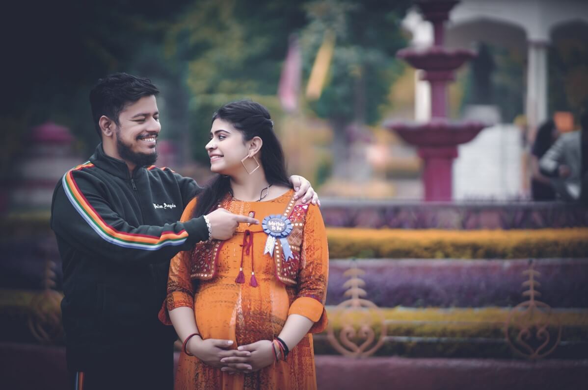 Maternity Photoshoot in Kanpur